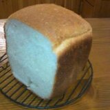 ＨＢ（ホームベーカリー）で簡単チーズ食パン（１斤）